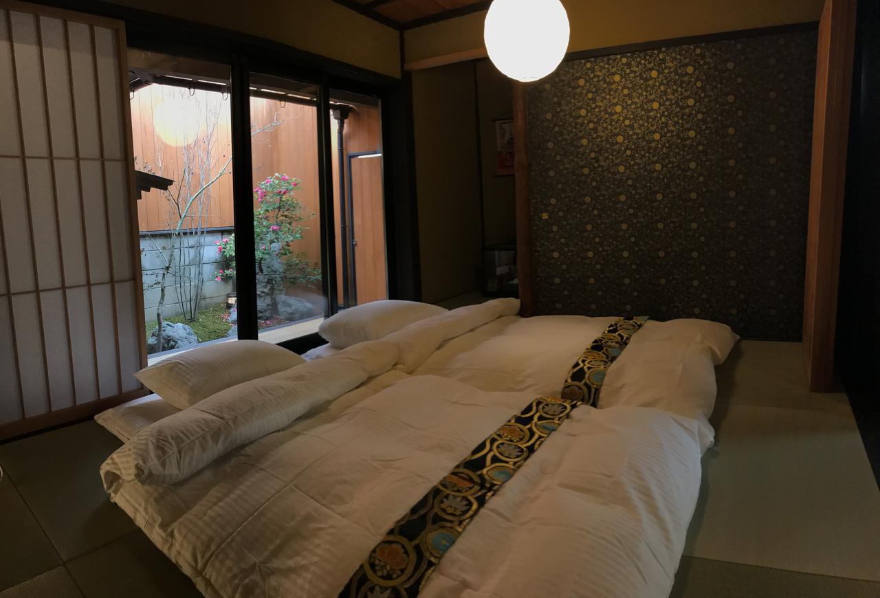 京町屋の宿悠路里 Kyo-Machiya Yululy Кіото Екстер'єр фото